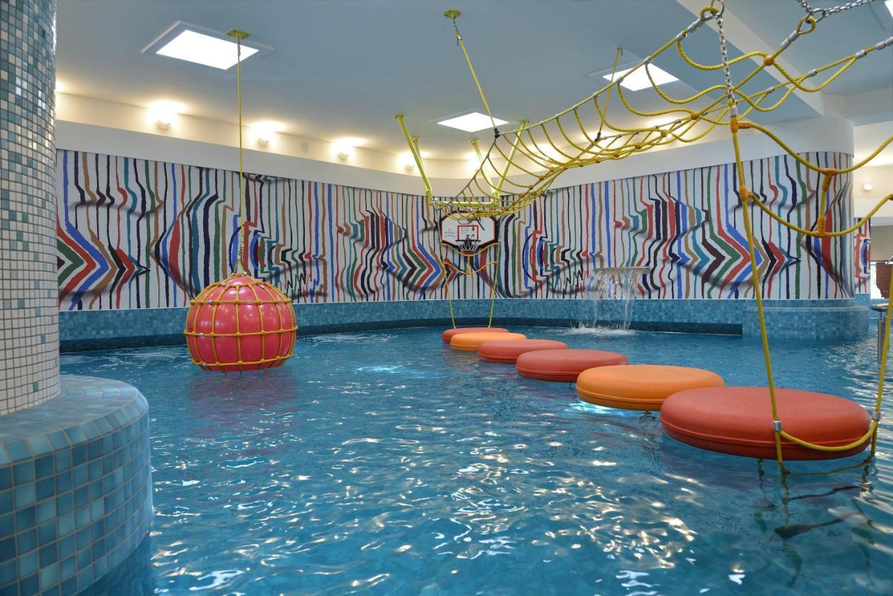 Danubius Hotel Buek ภายนอก รูปภาพ